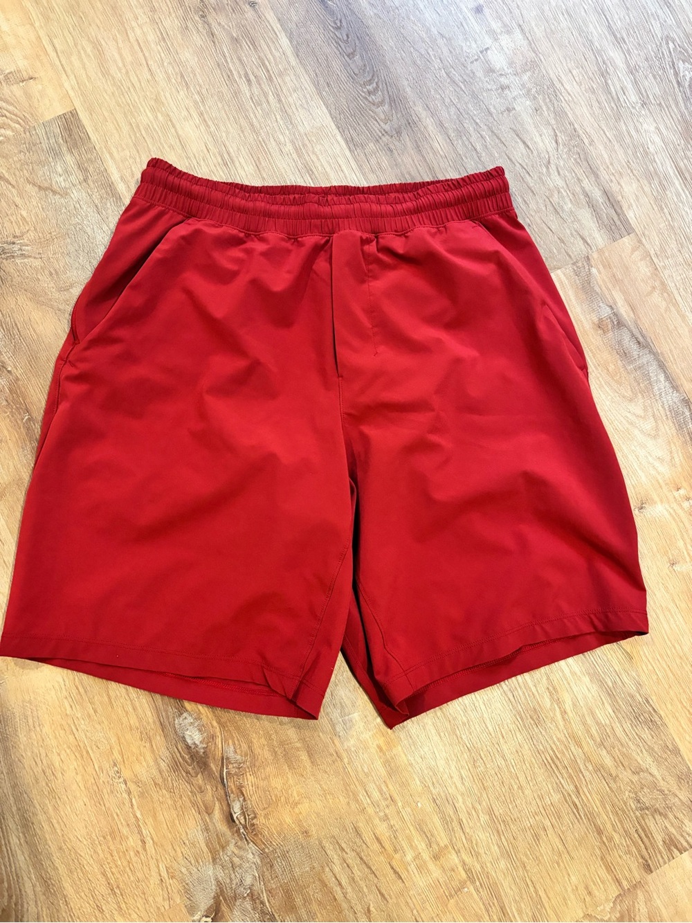 Lululemon Men’s Pace Breaker Linerless Shorts 7” Red Size M
